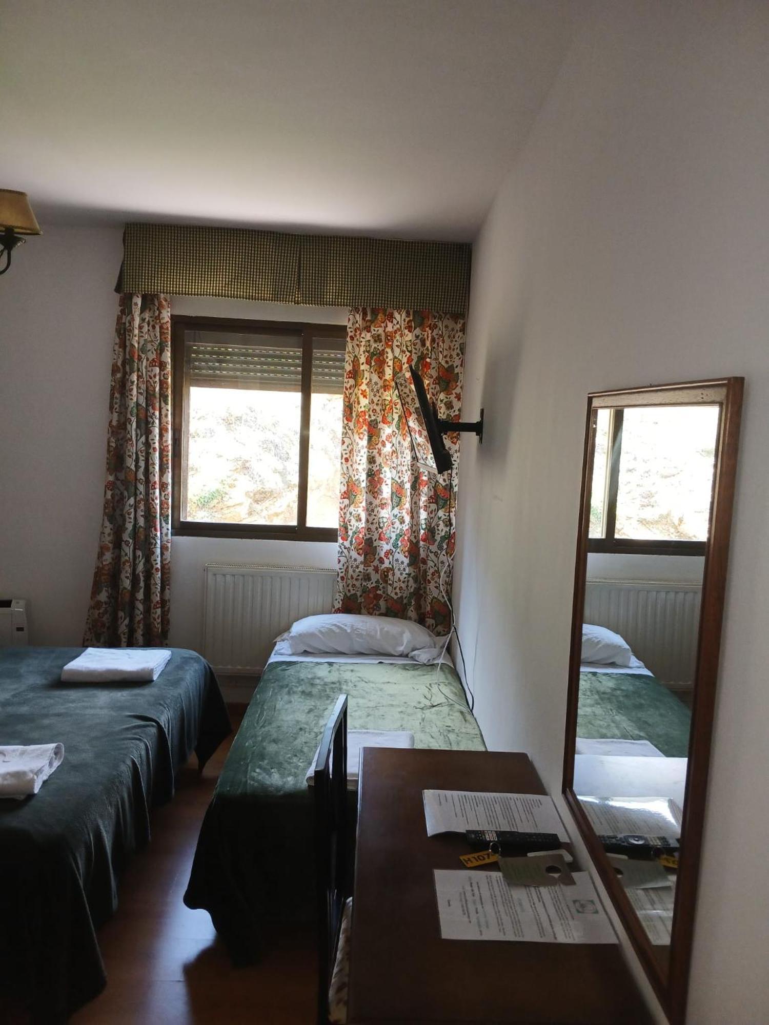 Hostal Rural Alto Tajo Poveda Poveda de la Sierra المظهر الخارجي الصورة